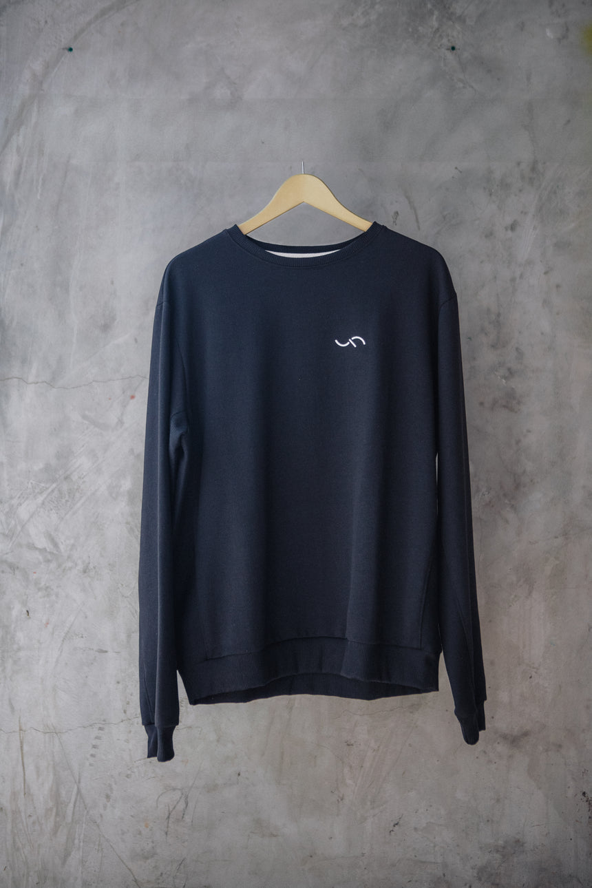 The Wave CLASIC BLACK SWEATSHIRT